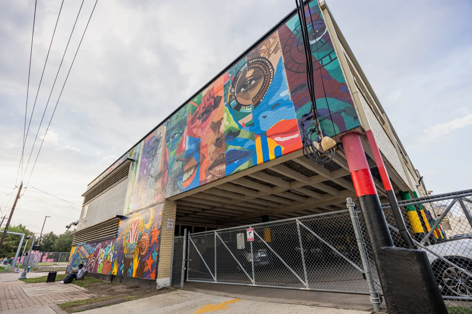 HueManShelter_FinalArtInstall_Reginald-Hueman-Uprise-1